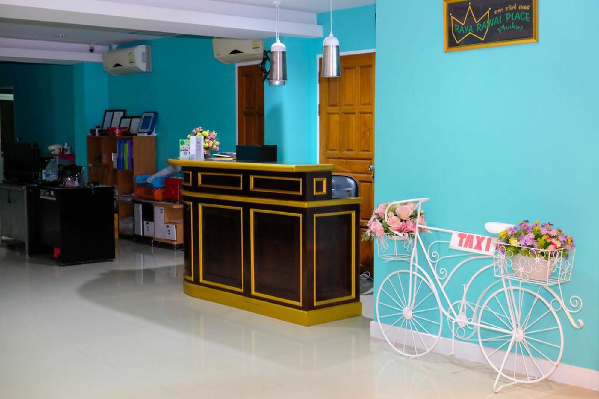 Raya Rawai Place Екстериор снимка